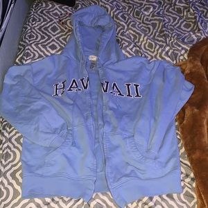 cute blue sweatshirt!